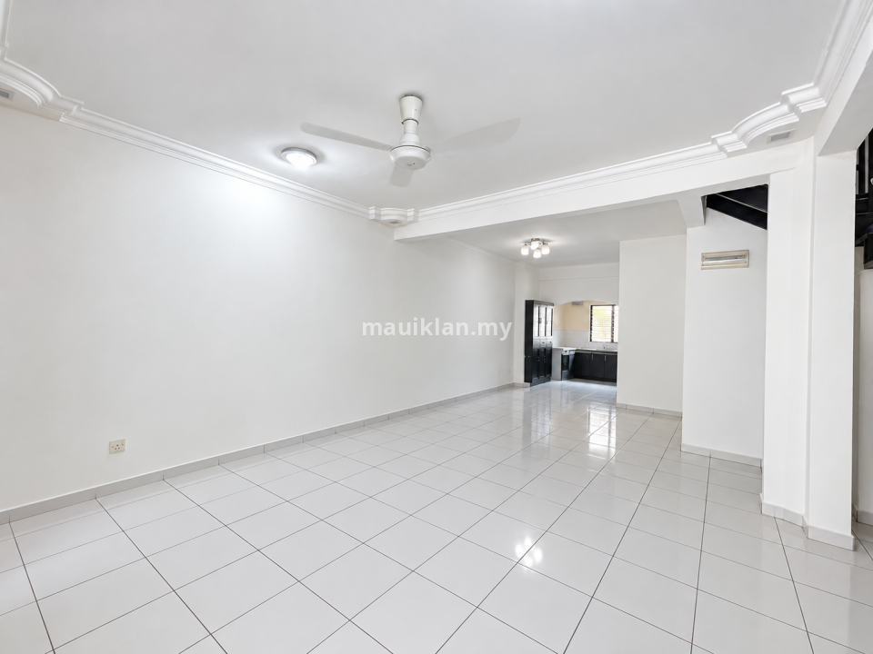 [FACING OPEN] Teres 2 Tingkat, Taman Bukit Serdang, Seri Kembangan