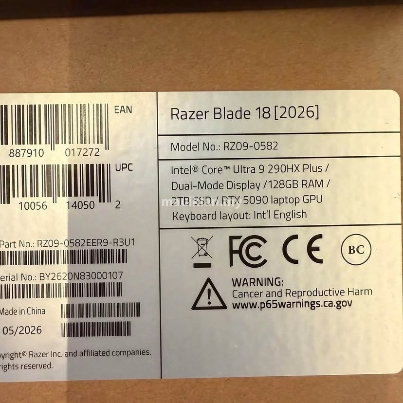 Razer Blade 18 2026 RTX 5090, Intel Core Ultra 9 290HX, Dual-Mode Display, 2TB SSD