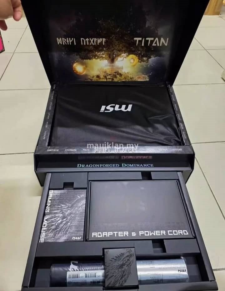 Msi Titan 18 HX dragon edition, wasap 01167990388